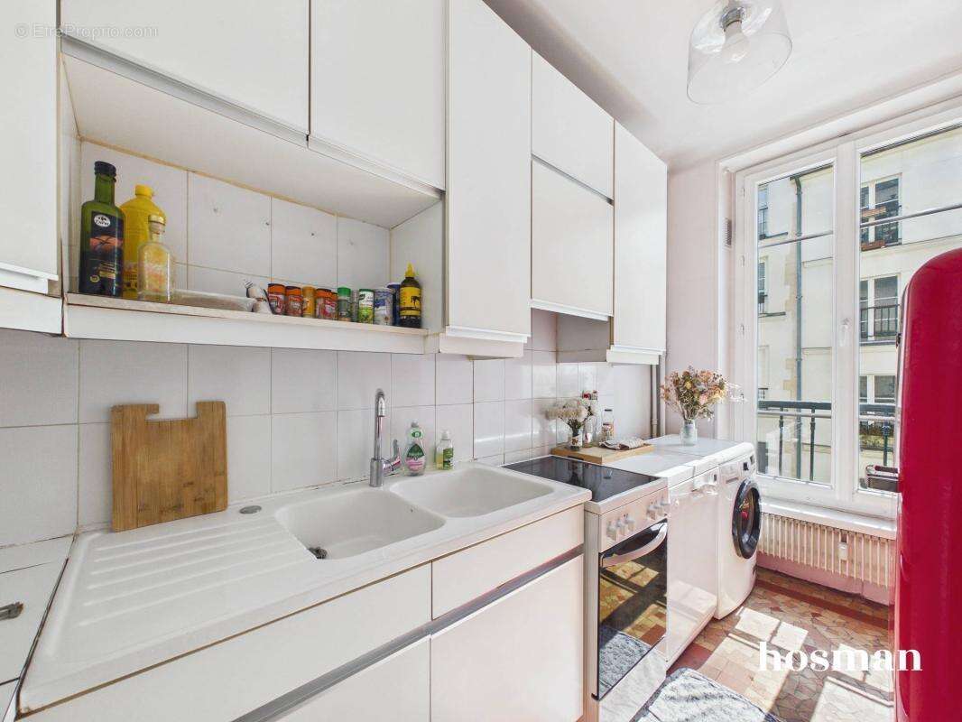Appartement à PARIS-2E