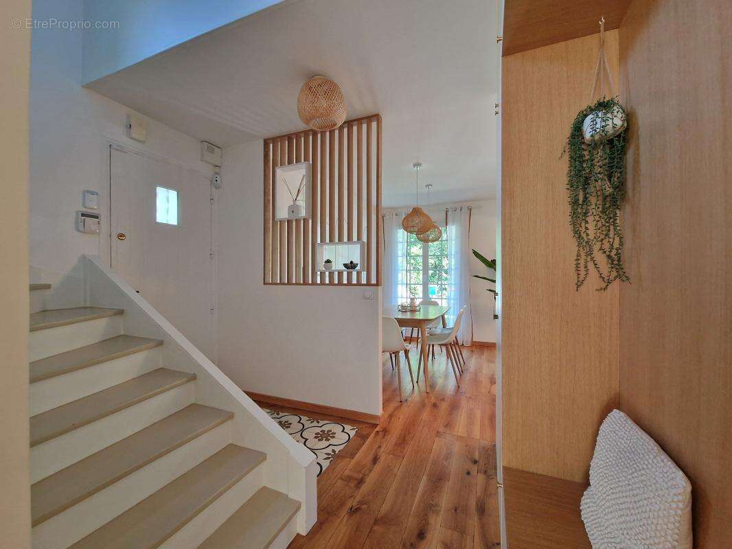 Maison à JOUY-EN-JOSAS