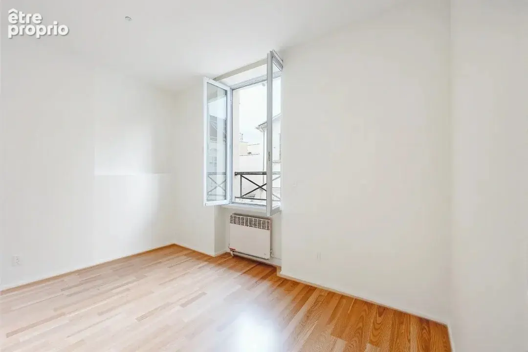 APPARTEMENT -Centre-ville - 2 Pièces - photo 6