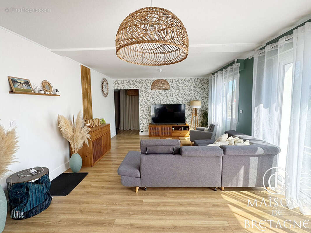 Maison à QUIMPERLE