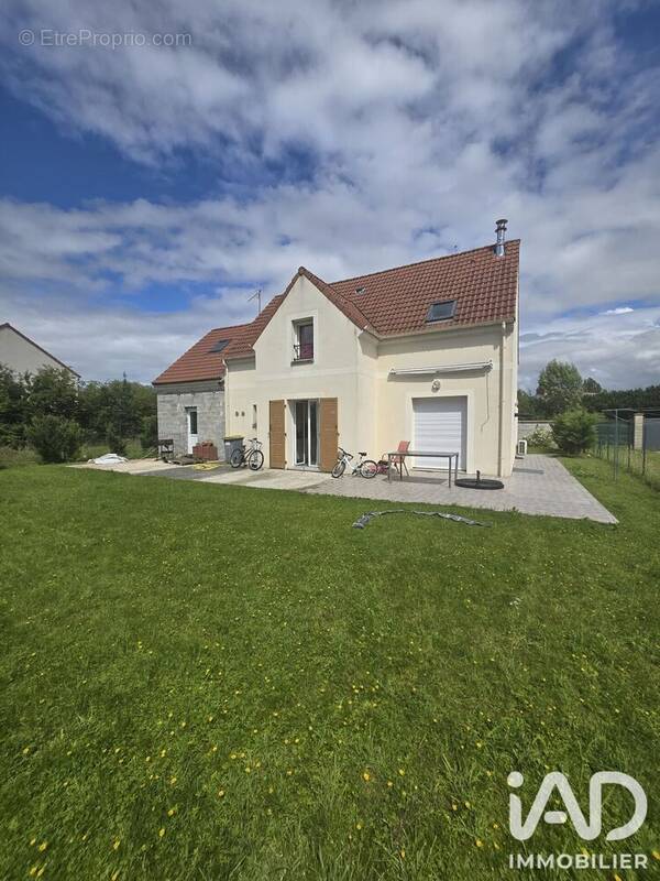 Photo 1 - Maison à SAVIGNY-SUR-CLAIRIS