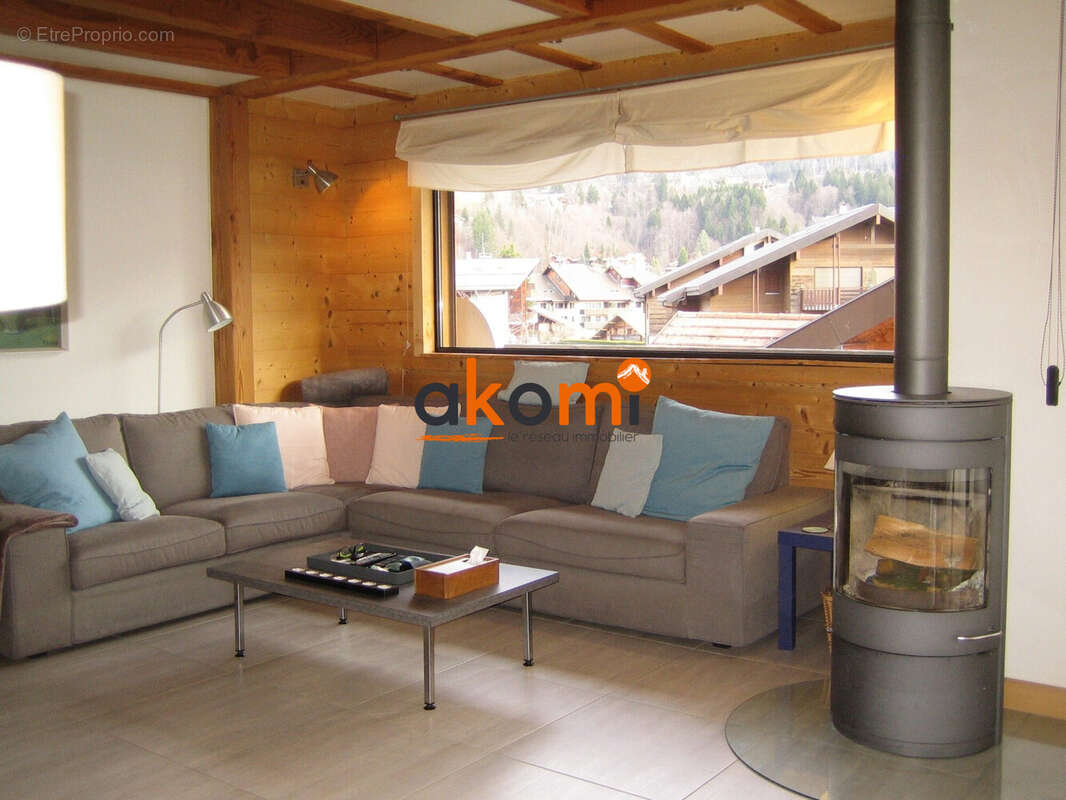 Salon - Maison à SAINT-JEAN-DE-SIXT