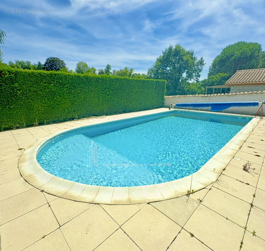 Maison à ROUSSILLON