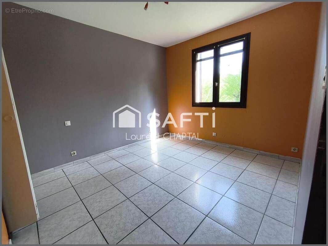Photo 8 - Maison à LEUC