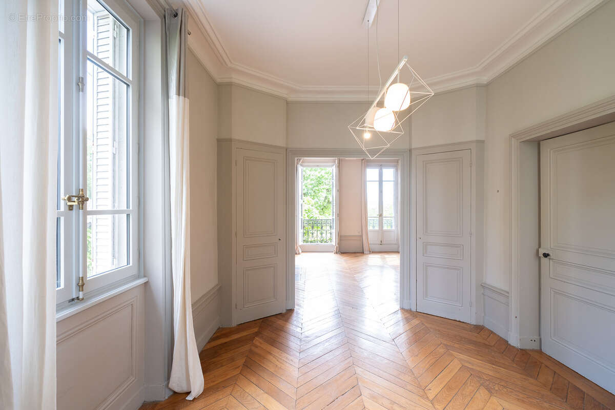 Maison à CALUIRE-ET-CUIRE