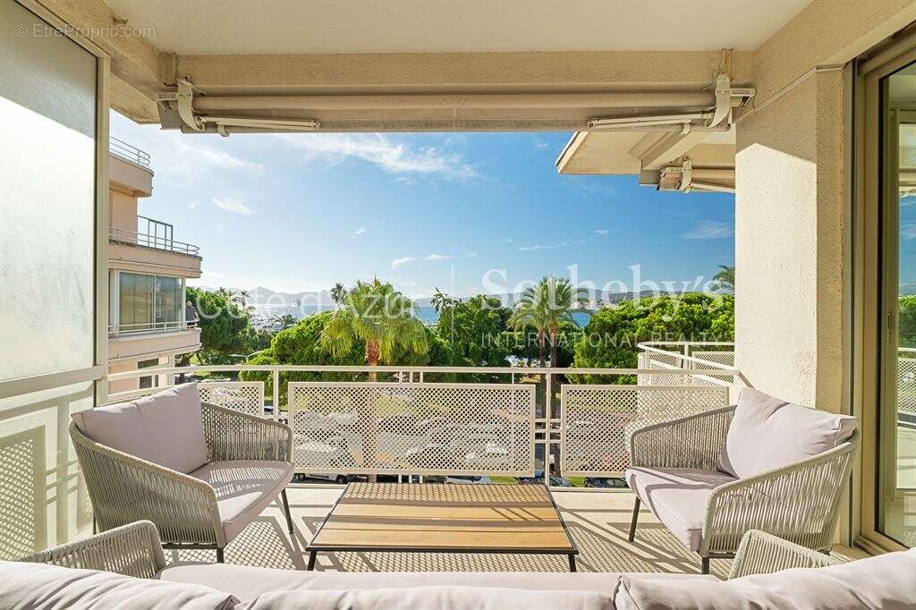 Appartement à CANNES