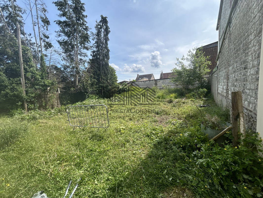 Terrain à CAUDEBEC-LES-ELBEUF