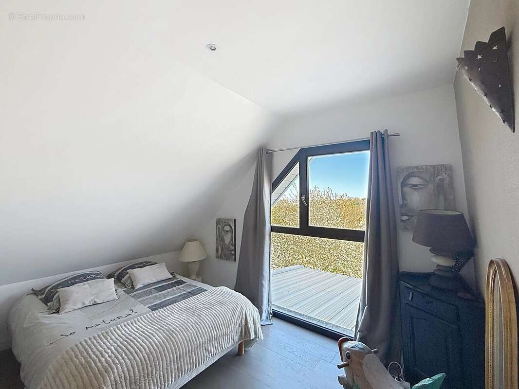 Vaste maison contemporaine dans un cadre verdoyant - photo 18