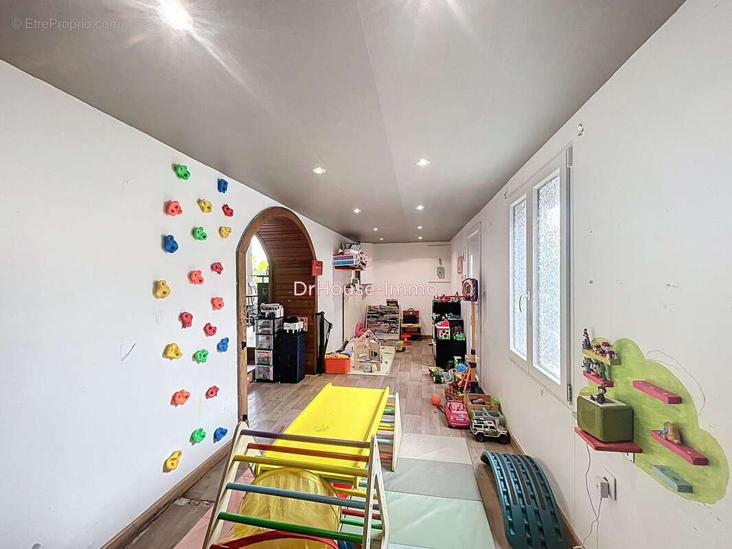 Maison à CHATEAU-LA-VALLIERE