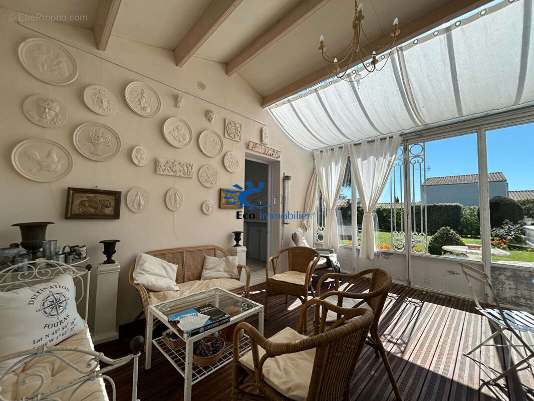 Fouras maison + dependance garage  atelier et jardin - photo 4