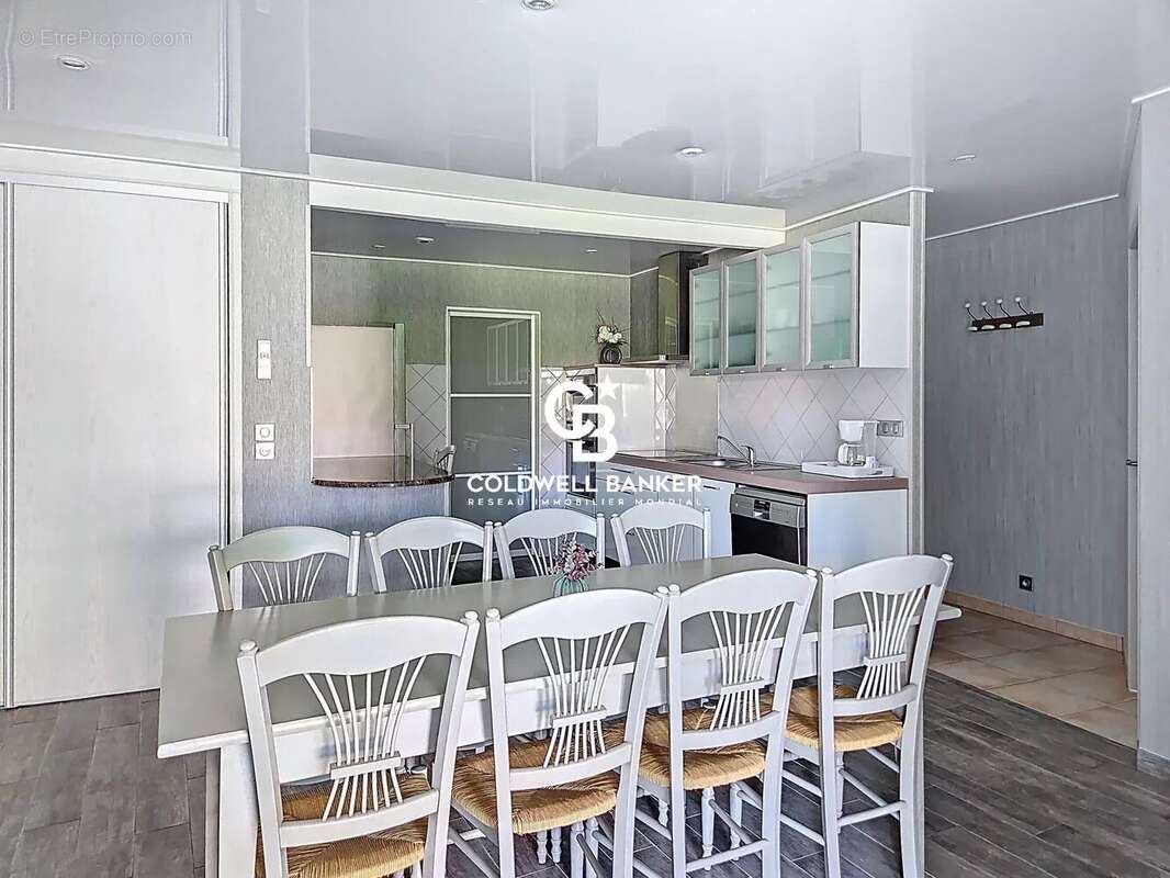 Maison à SAINT-JEAN-D&#039;ANGELY