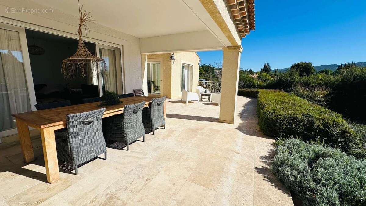Maison à VAISON-LA-ROMAINE