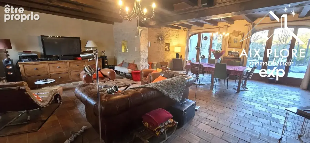 Maison 6 pièces 266 m² à vendre à Brenod (01110) - photo 9