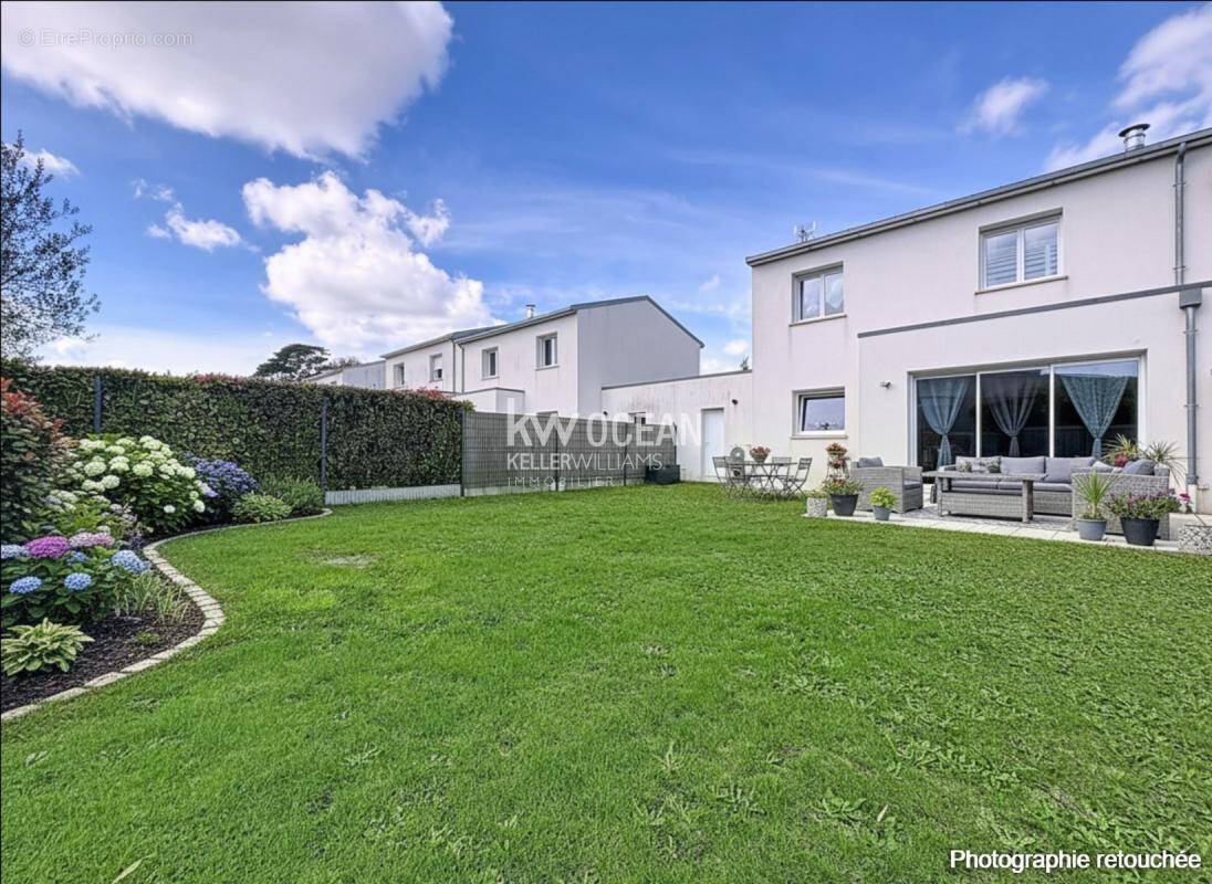 Maison à LE RELECQ-KERHUON