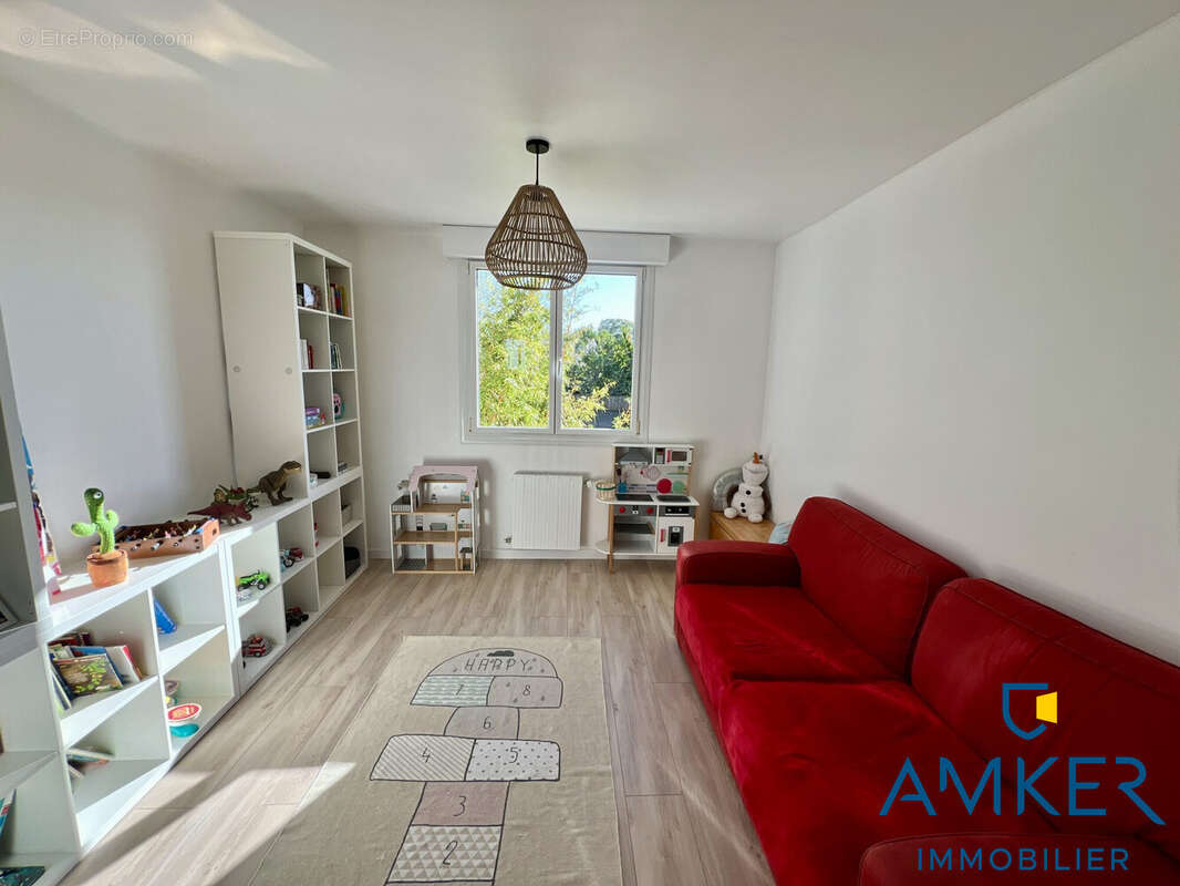 Maison à SAINT-JULIEN-DE-CONCELLES