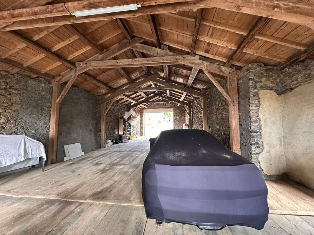 Maison 2 pièces 220 m² à vendre à Rageade (15500) - photo 4