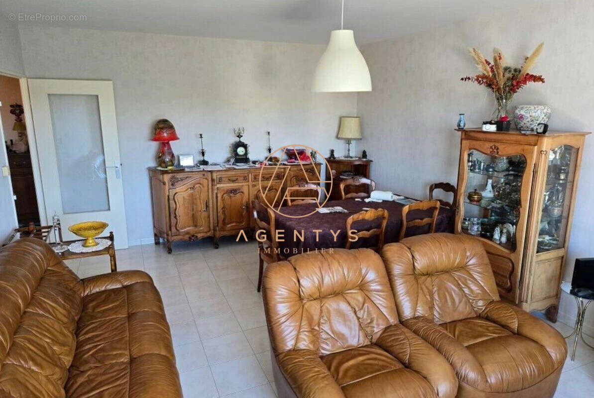 Appartement à LE PLESSIS-TREVISE