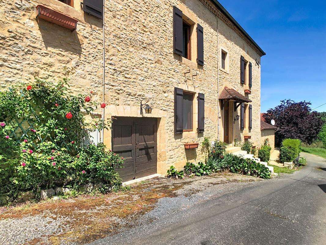 Maison à GOURDON