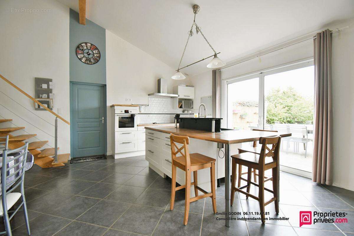 Maison à NUEIL-LES-AUBIERS