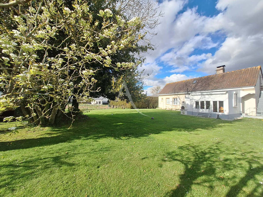 Maison à VIRONCHAUX