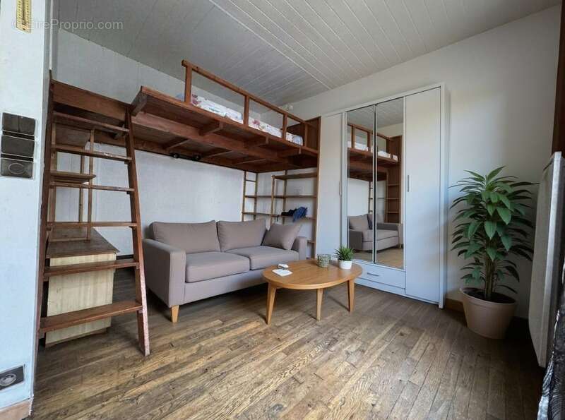 Appartement à ISSY-LES-MOULINEAUX