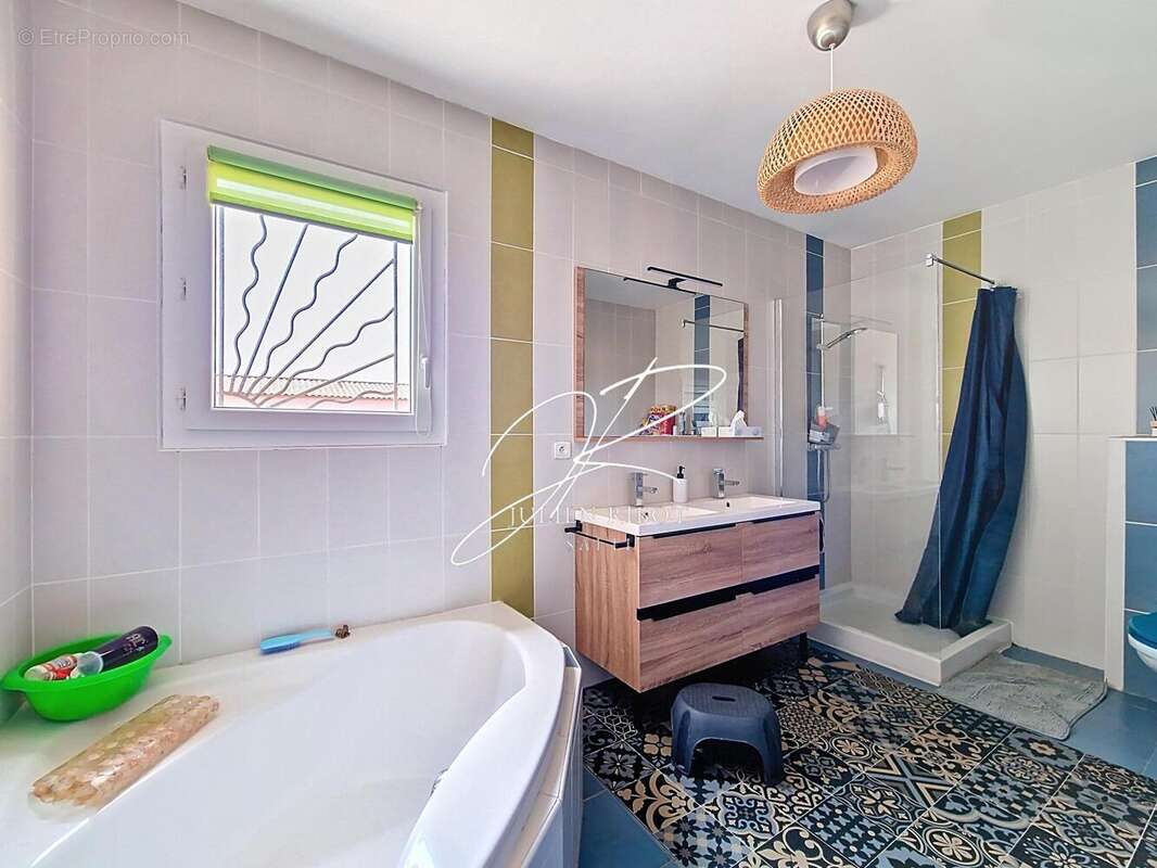 Maison 111 m² à Sauvian  - photo 9