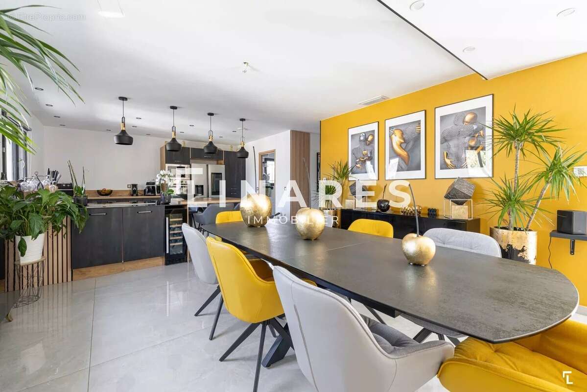 Maison à PLAN-D'AUPS-SAINTE-BAUME