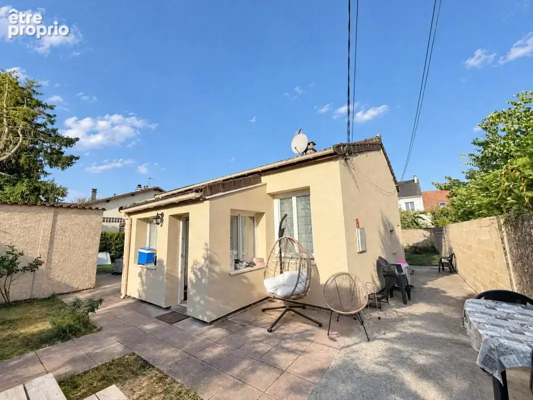 Maison à OZOIR-LA-FERRIERE