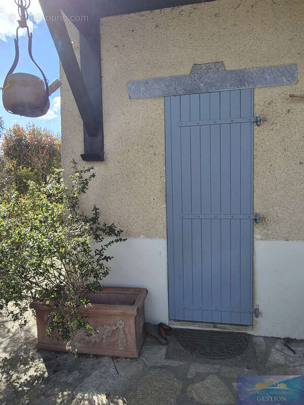 Maison à PONTACQ