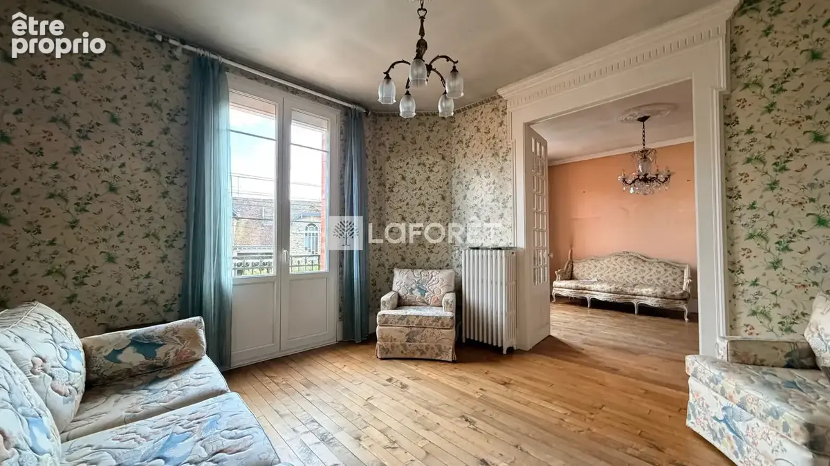 SAINTE-MENEHOULD - 210 m² - 3 chambres - photo 4