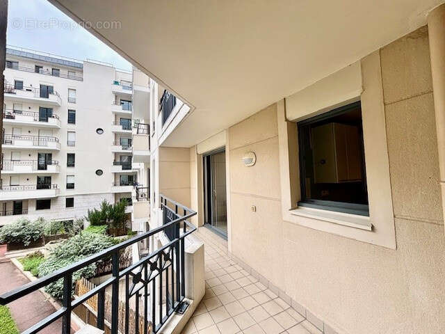 Appartement à ISSY-LES-MOULINEAUX