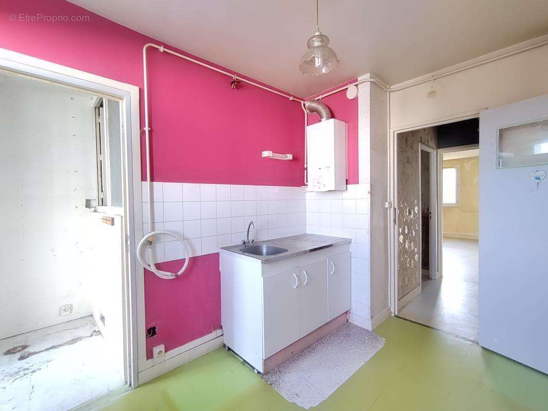 Appartement à MOUY