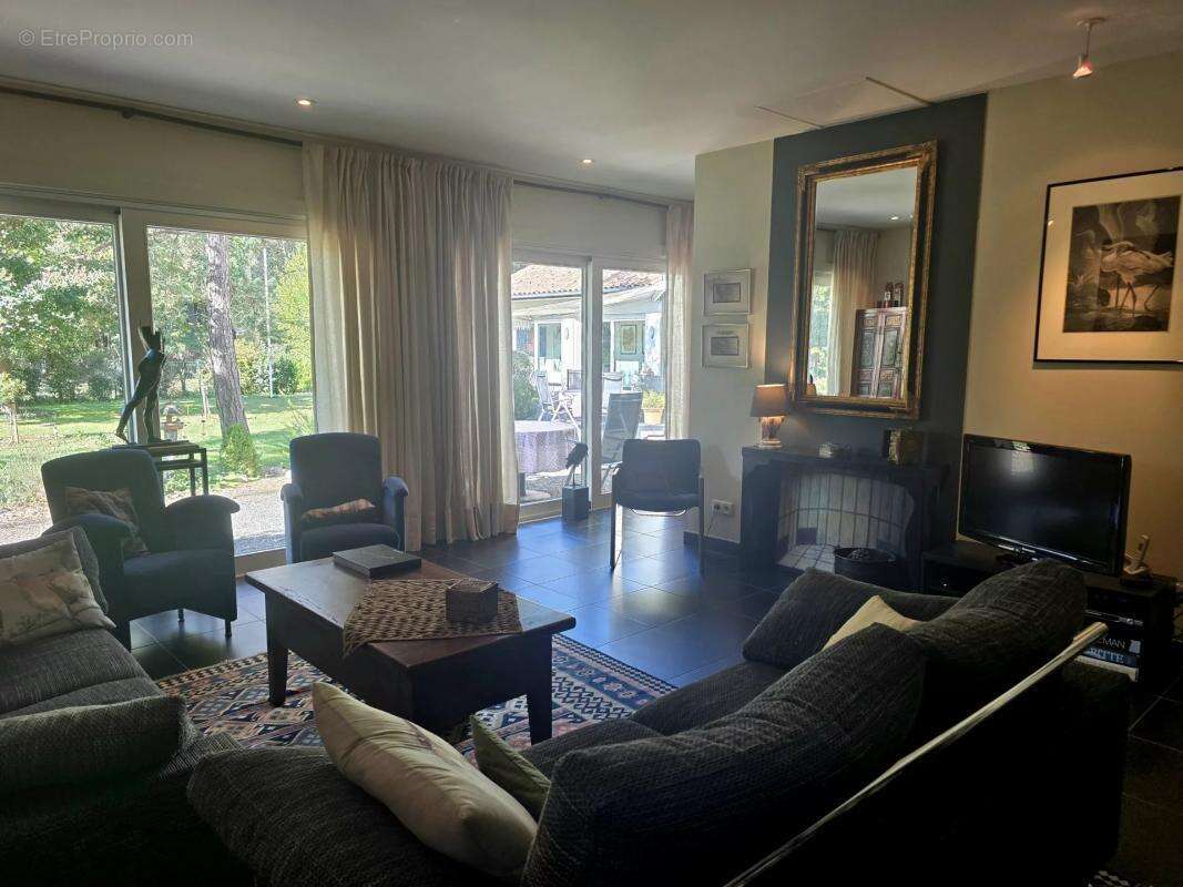 Maison à BOURG-DU-BOST