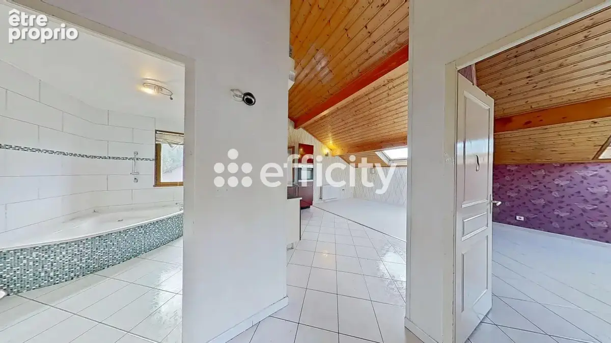 Maison 9 pièces 250 m² à vendre à Marnaz (74460) - photo 8