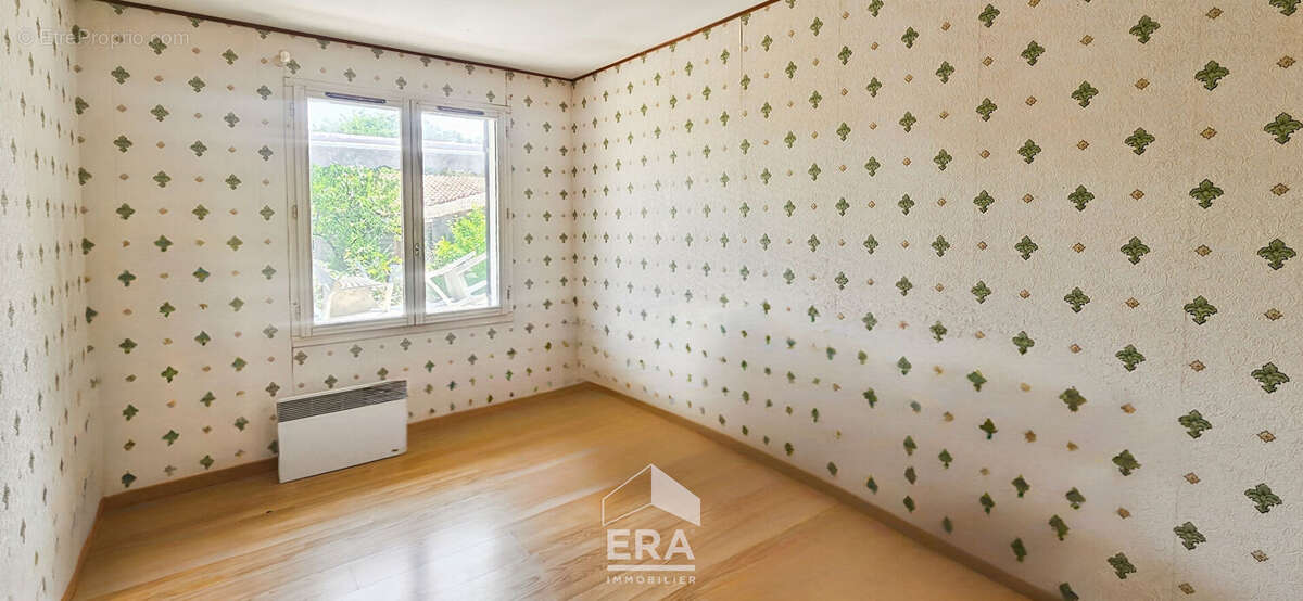 PAREMPUYRE - Maison familiale 160 m² de plain-pied sur 2000 m² de terrain - CALME - photo 12