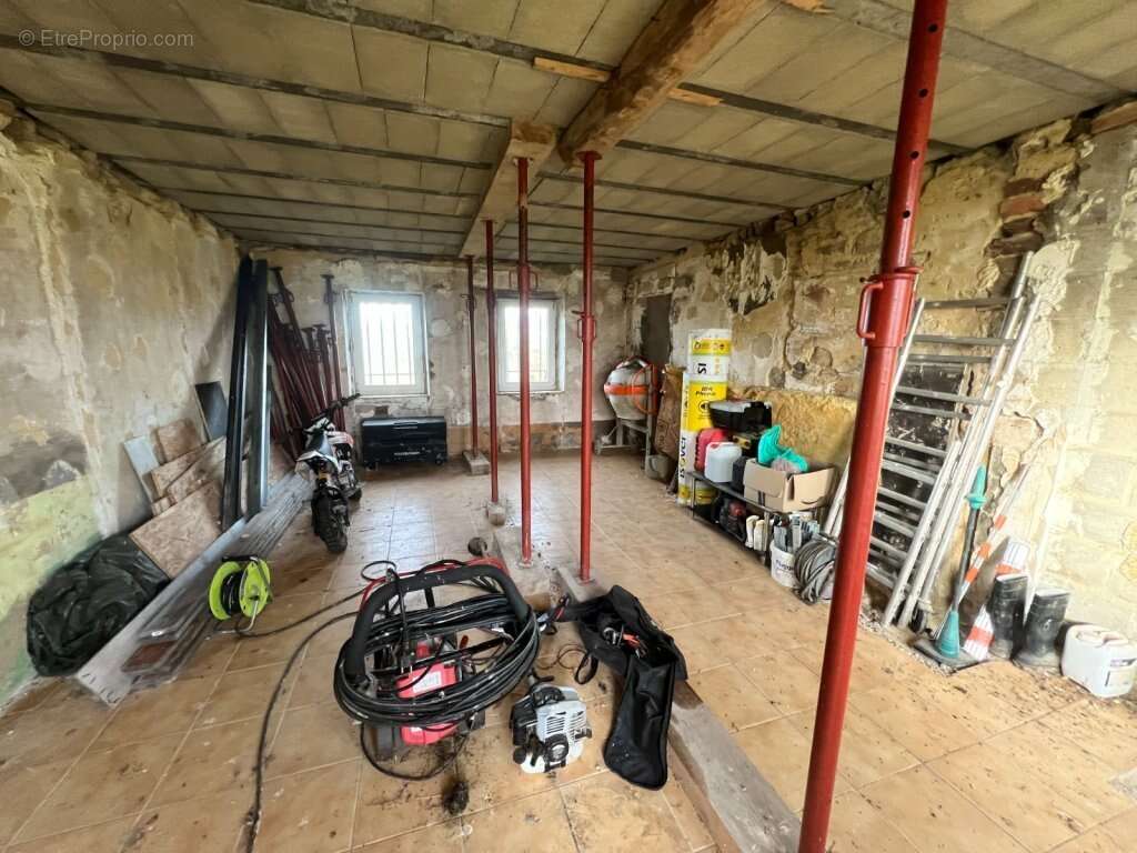 Maison à SAINT-PIERRE-DE-VARENNES