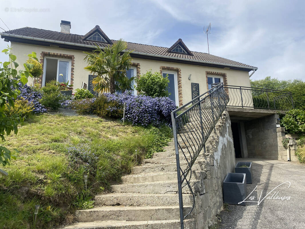 Maison à SAINT-DENIS-D'ACLON