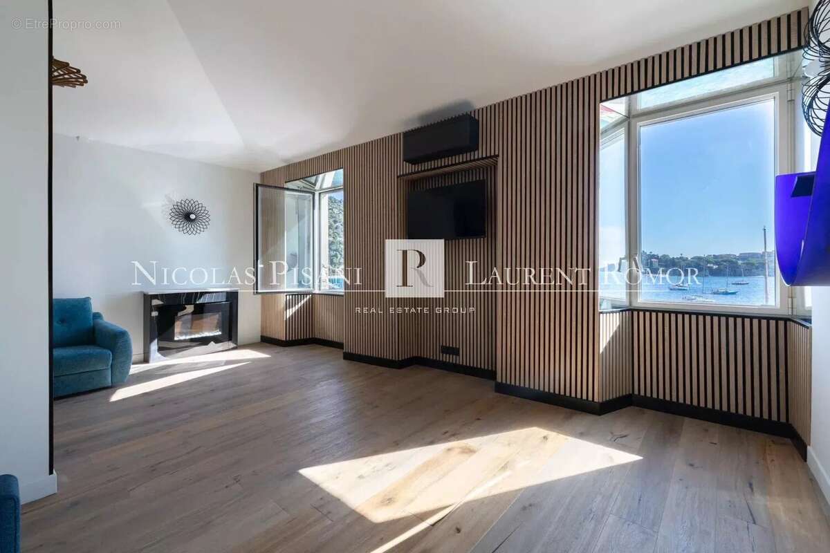 À vendre – villefranche-sur-mer – appartement d'exception en front de mer – dernier étage - photo 5