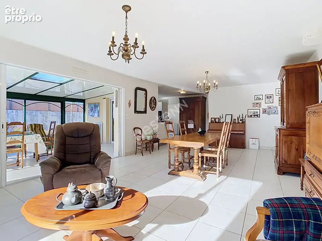 Maison Vallet de plain-pied 2014 en hyper centre, 2 chambres + bureau, garage et extérieur,  à seulement 1 minute de l'axe Nante - photo 12