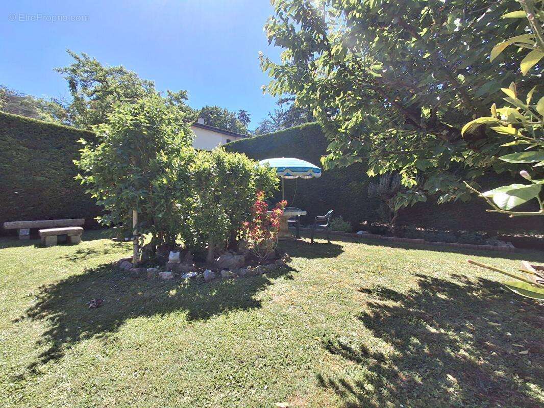 Maison à SAINT-SYMPHORIEN-D'OZON