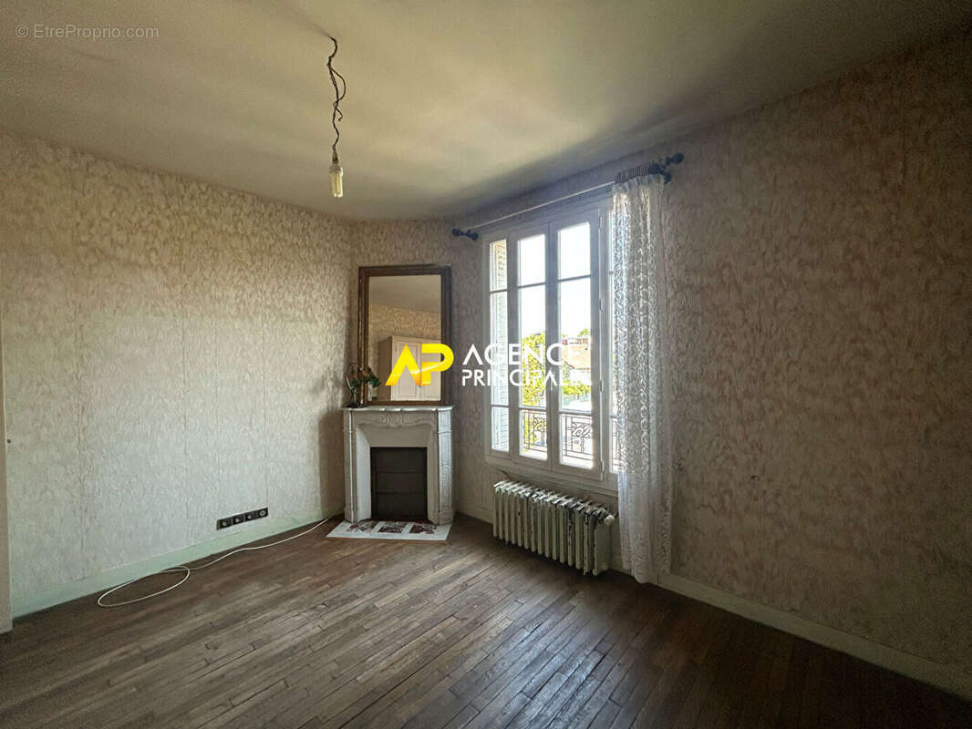 Bezons _ secteur des chenes_ maison - photo 6