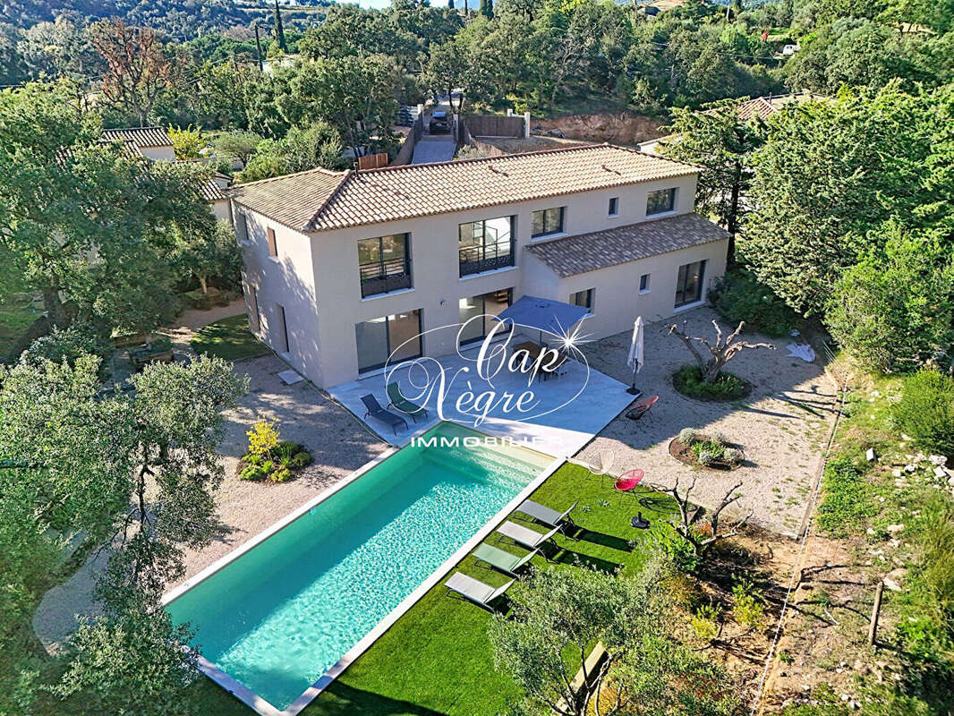 Maison à PLAN-DE-LA-TOUR