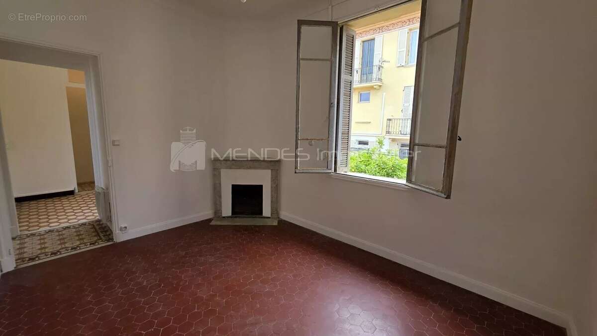 2 pieces ideal locatif dernier etage a beausoleil - photo 2