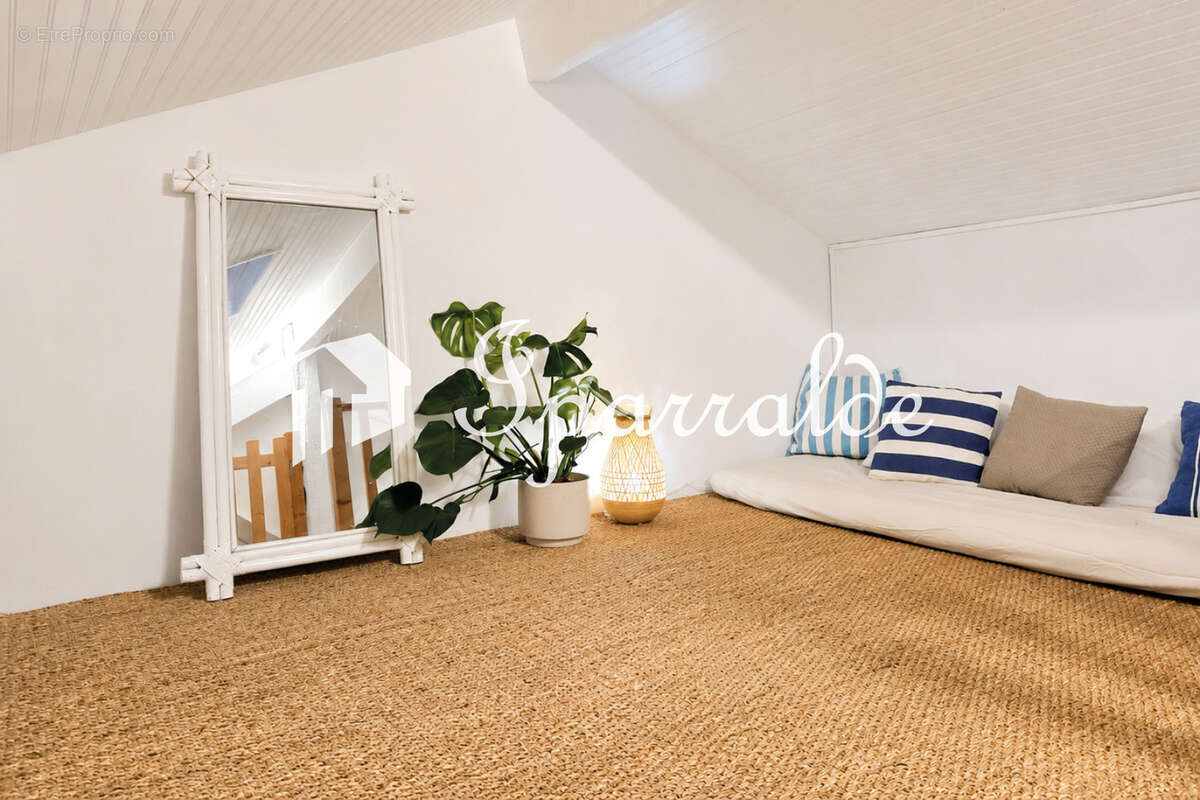 Appartement T3 bis meublé avec balcons   Centre-ville d'Hendaye   74 m2 - photo 9
