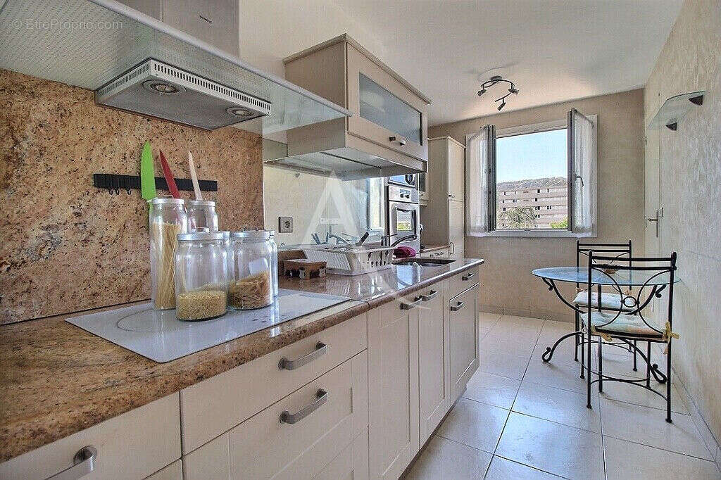 Exclusivite marseille 9 - secteur mazargues ? traverse du puits - appartement 2 chambres - traversant - lumineux - calme absolu  - photo 6