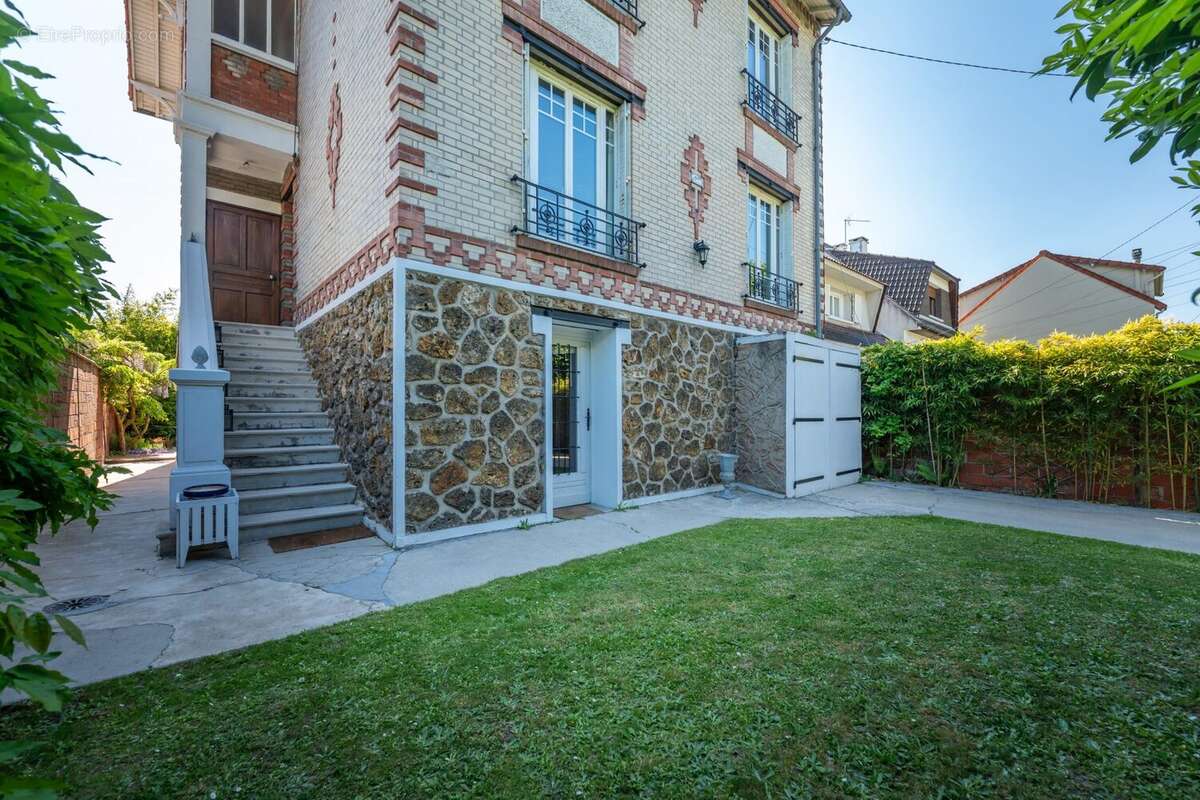 Maison à LIVRY-GARGAN