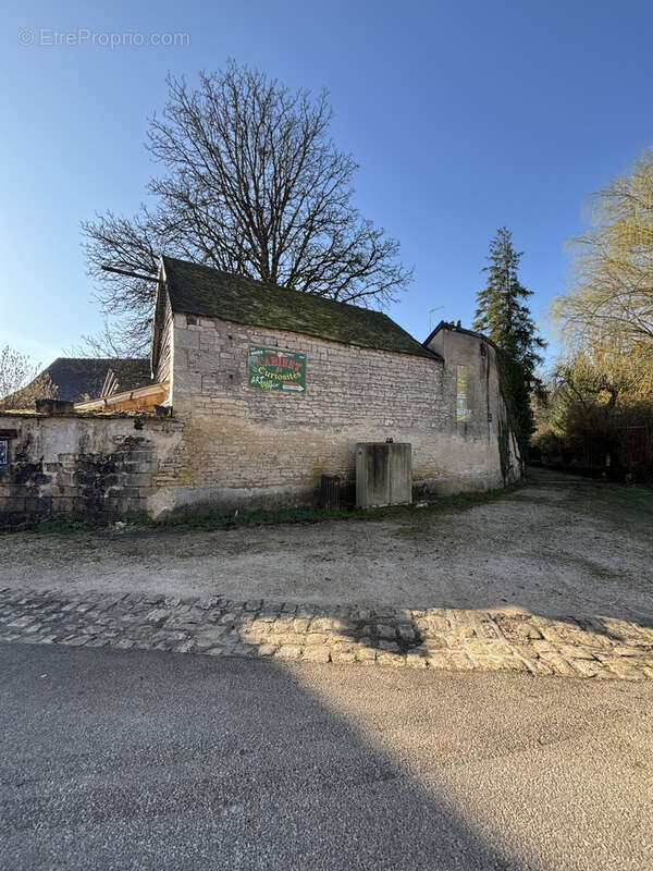 Maison à CHAMESSON