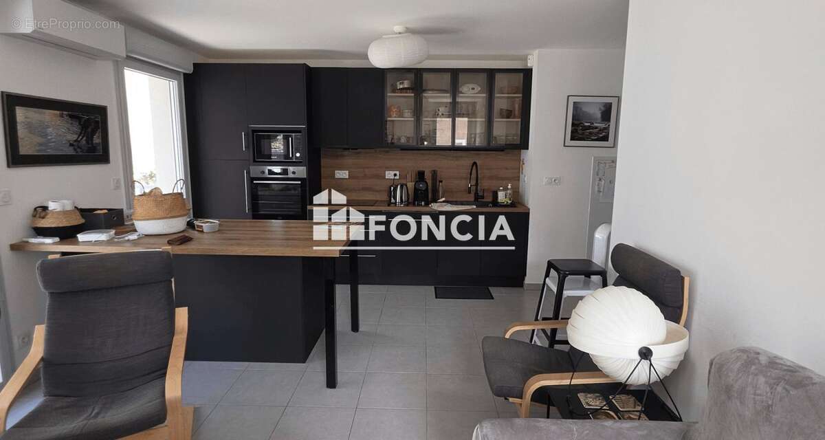 Meze centre superbe 4 pieces recent avec terrasse et double garage - photo 11