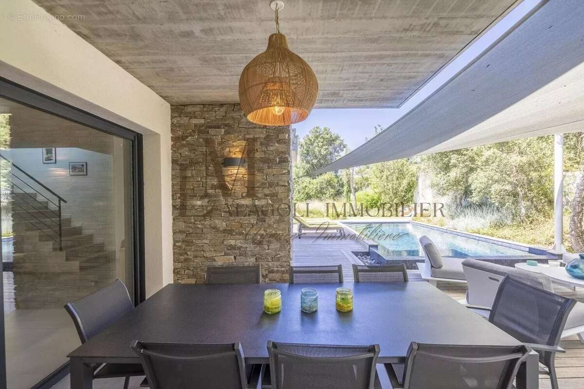 Maison à PORTO-VECCHIO