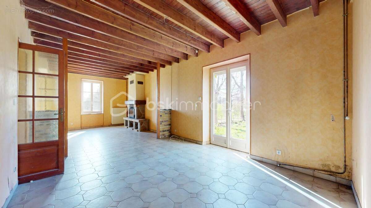 Maison à MAGNAC-LAVAL